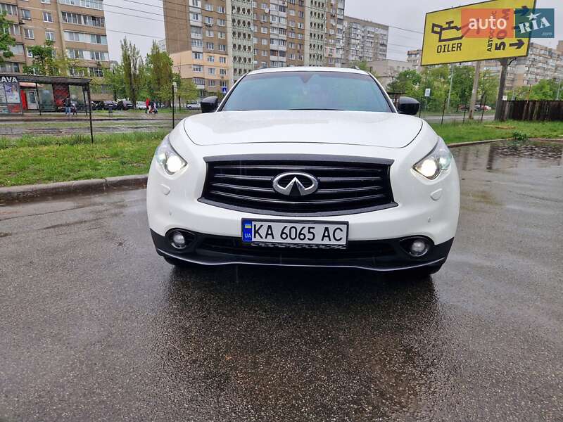 Infiniti Qx70 (2016)