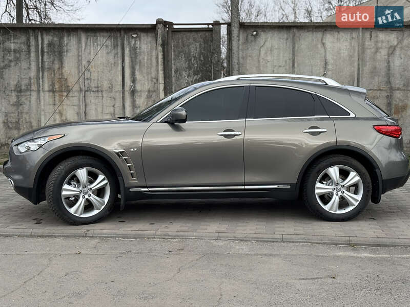 Infiniti Qx70 (2016)