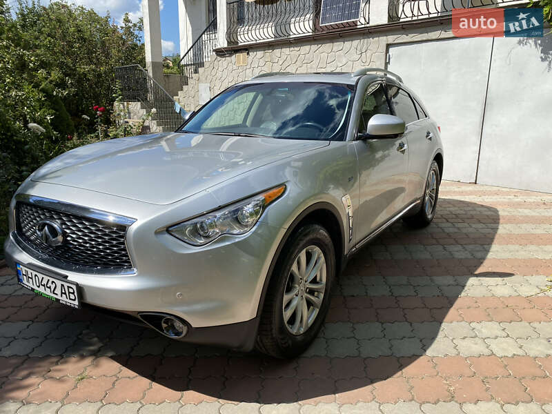 Infiniti Qx70 (2016)
