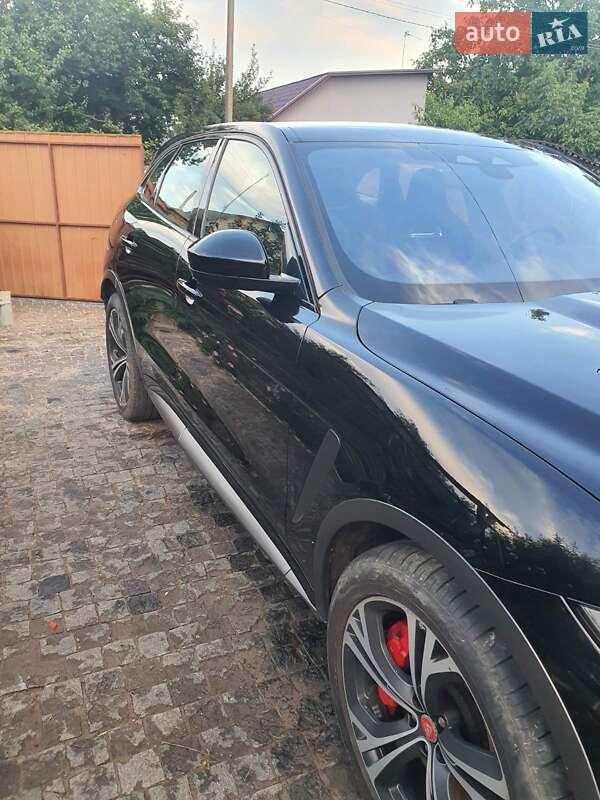 Jaguar F-pace (2021)