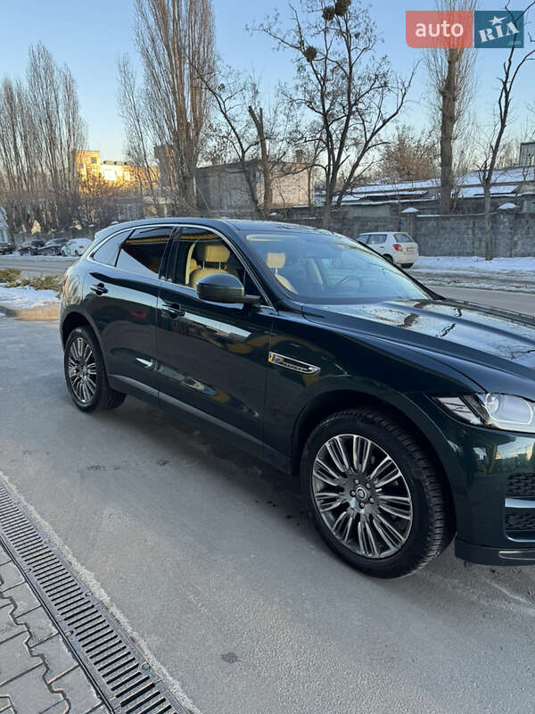 Jaguar F-pace (2016)