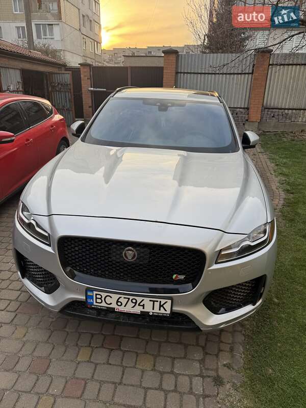 Jaguar F-pace (2020)