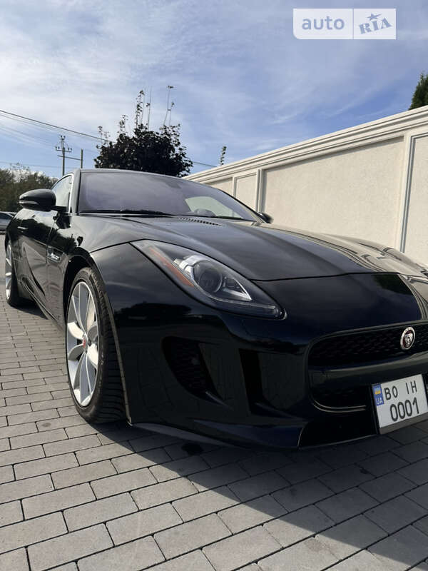 Jaguar F-type (2016)