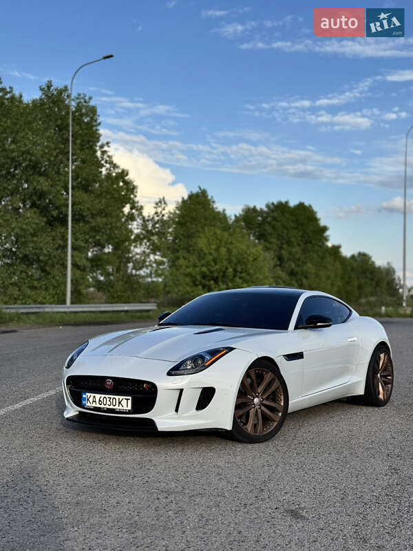 Jaguar F-type (2015)