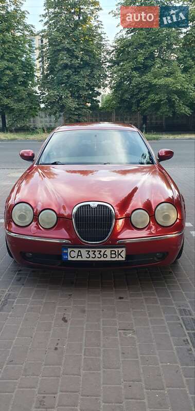 Jaguar S-type (2004)