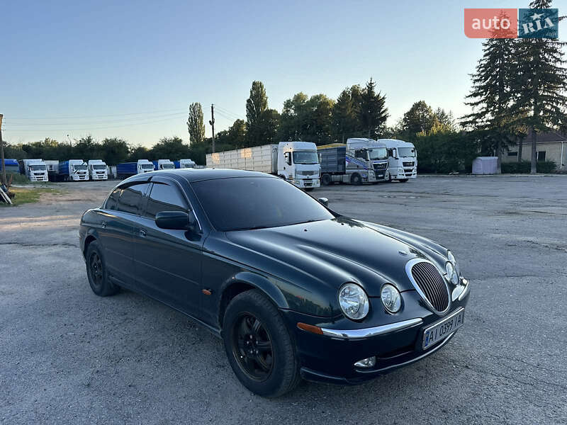 Jaguar S-type (2000)