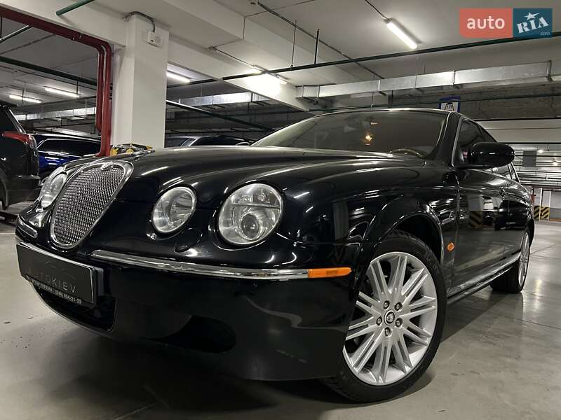 Jaguar S-type (2007)