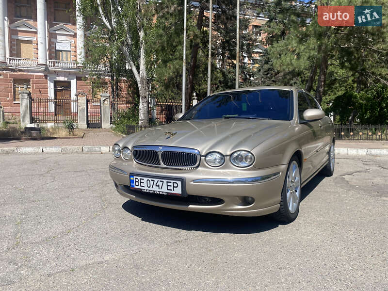 Jaguar X-type (2001)