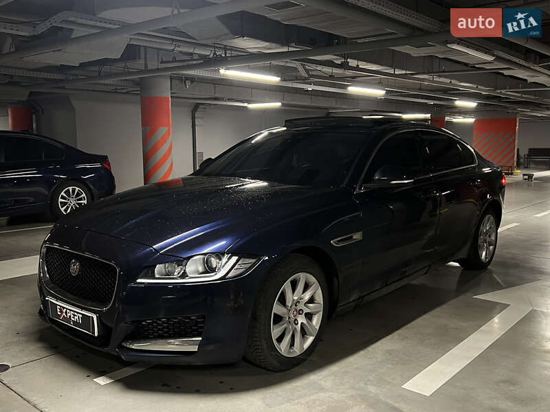 Jaguar Xf (2016)