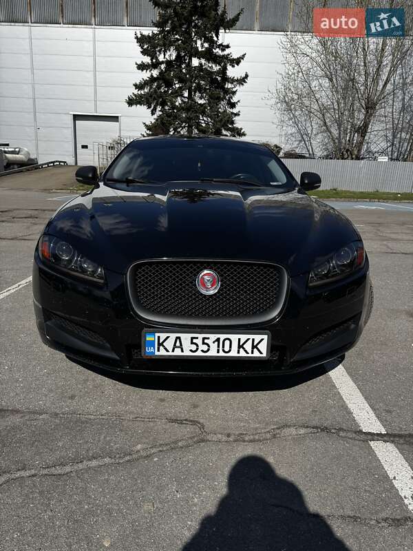 Jaguar Xf (2013)