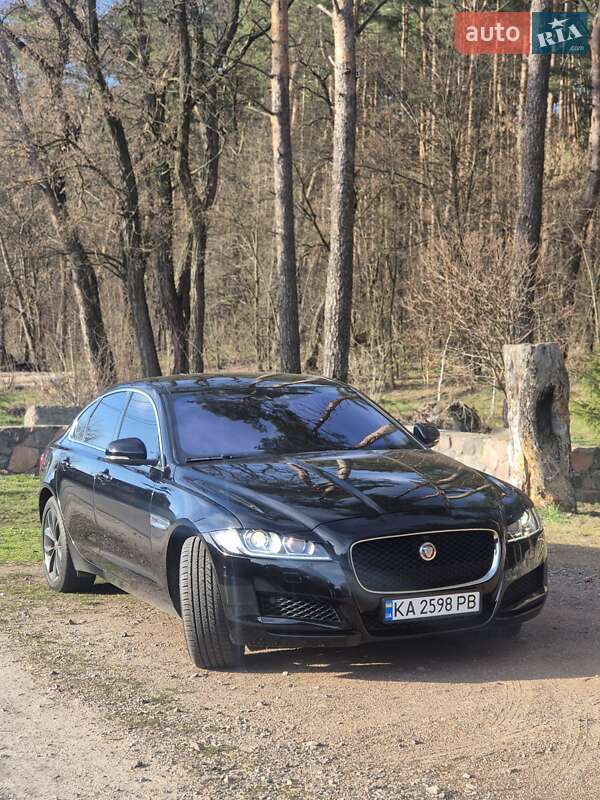 Jaguar Xf (2019)