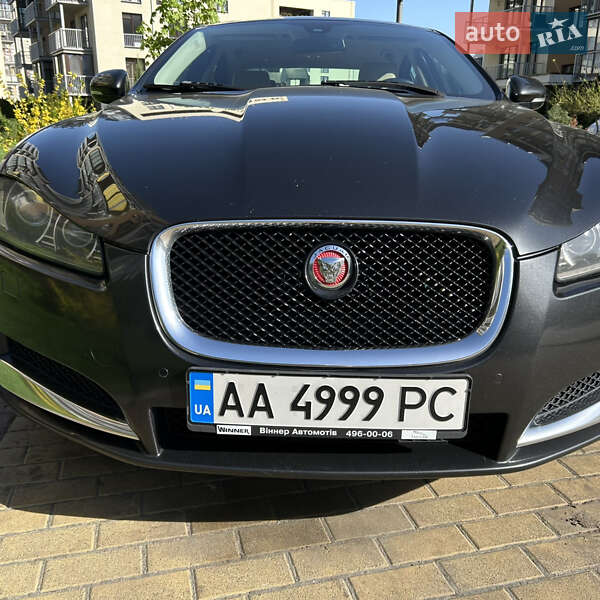 Jaguar Xf (2014)