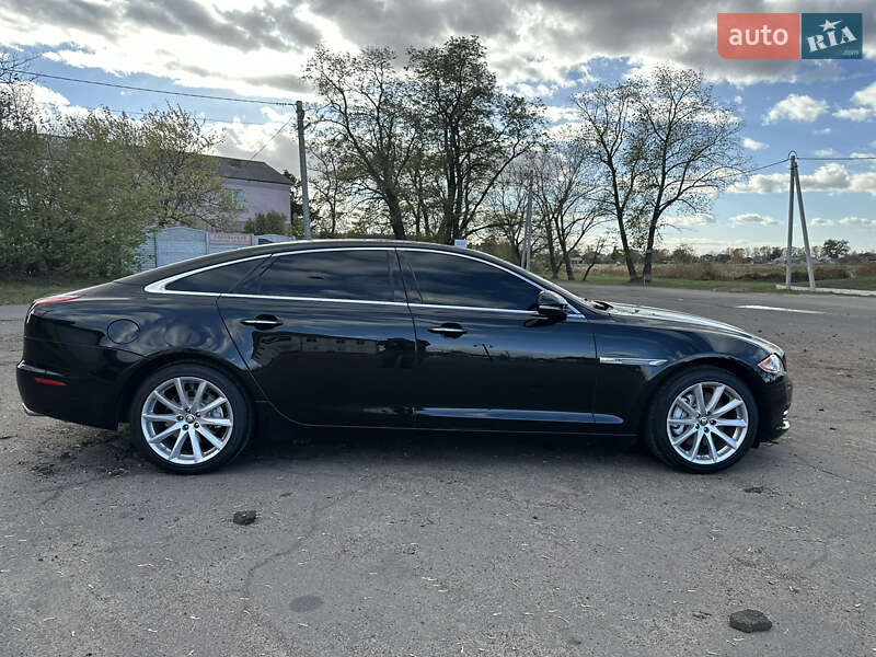 Jaguar Xj (2014)
