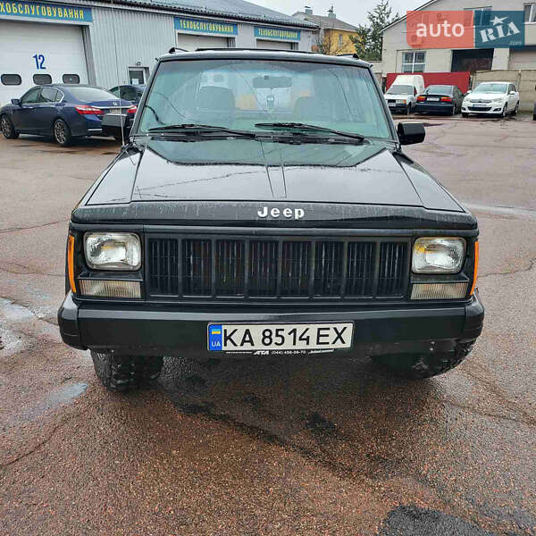 Jeep Cherokee (1993)