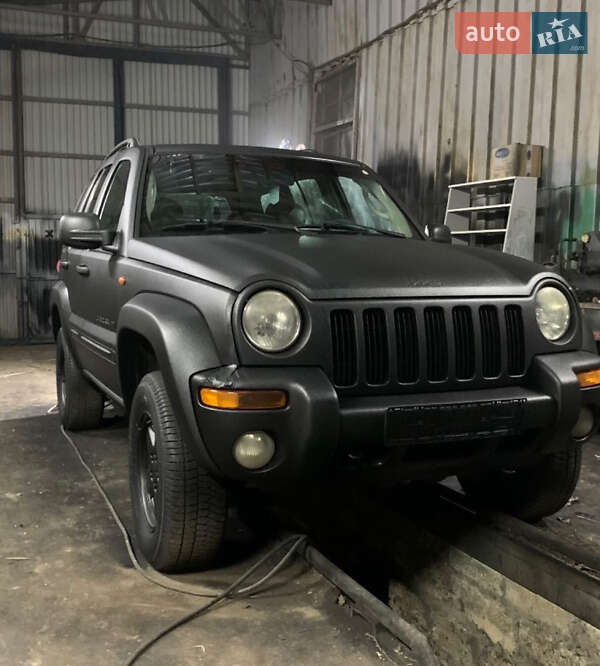 Jeep Cherokee (2002)