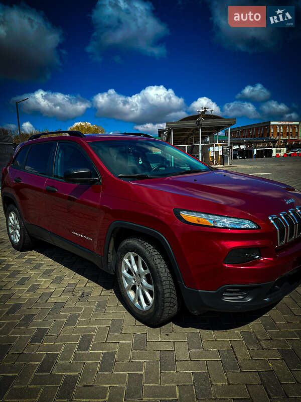 Jeep Cherokee (2016)