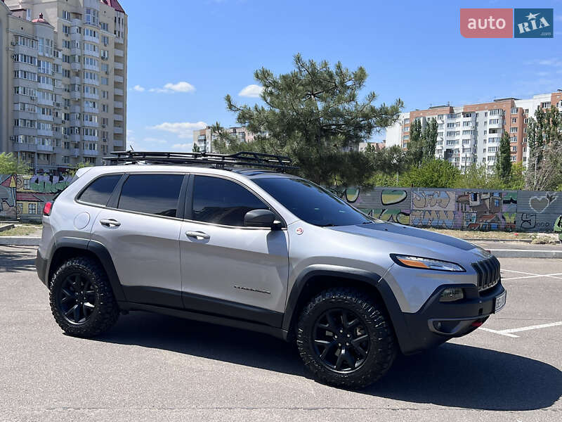 Jeep Cherokee (2017)