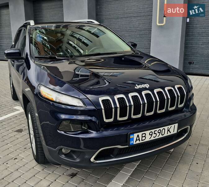 Jeep Cherokee (2016)