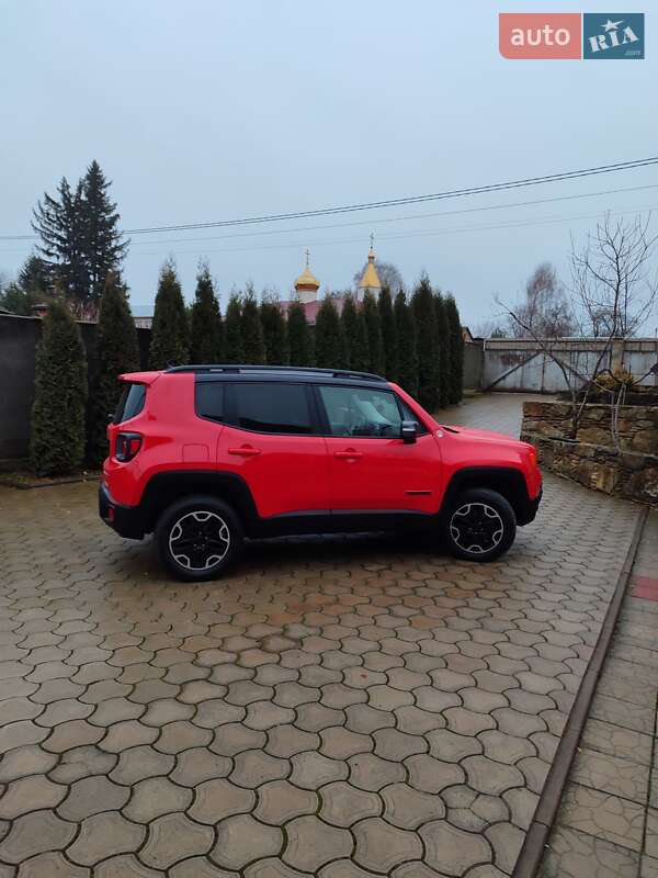 Jeep Renegade (2016)