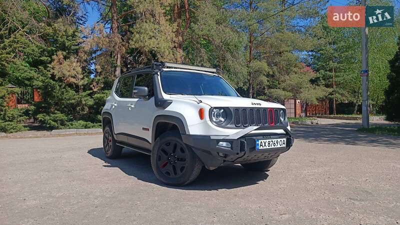 Jeep Renegade (2016)