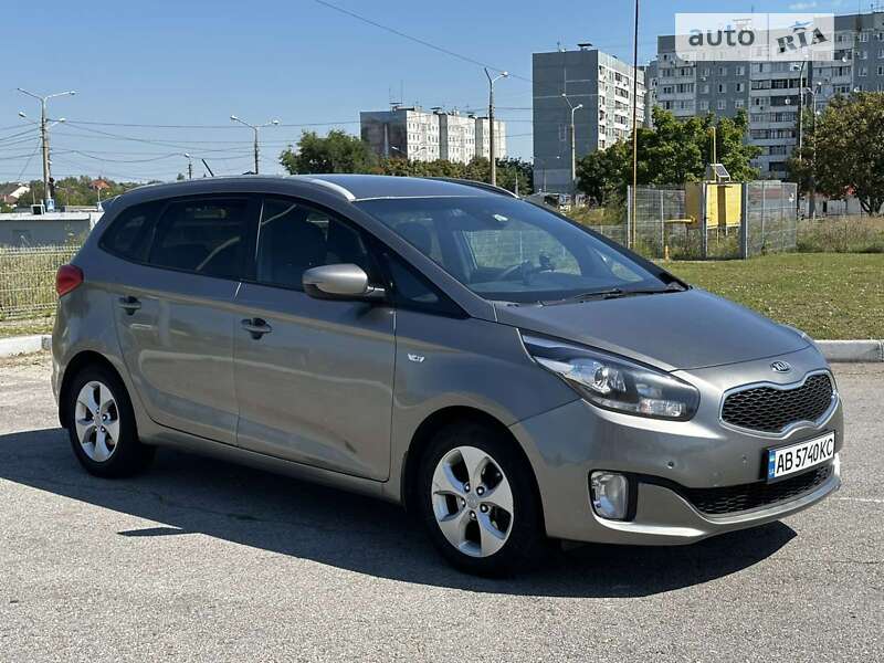 Kia Carens (2014)