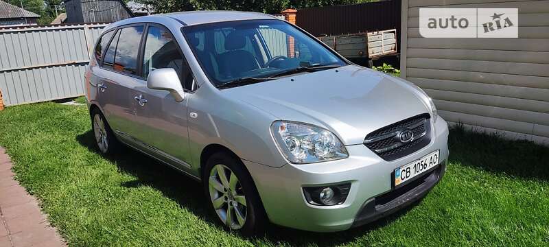 Kia Carens (2008)