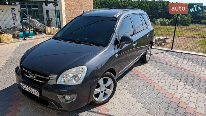 Kia Carens (2008)