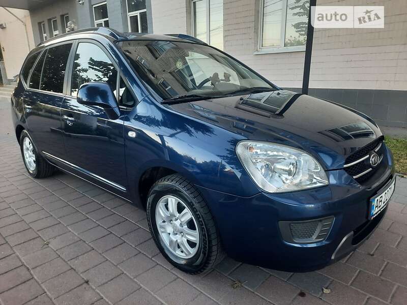 Kia Carens (2008)