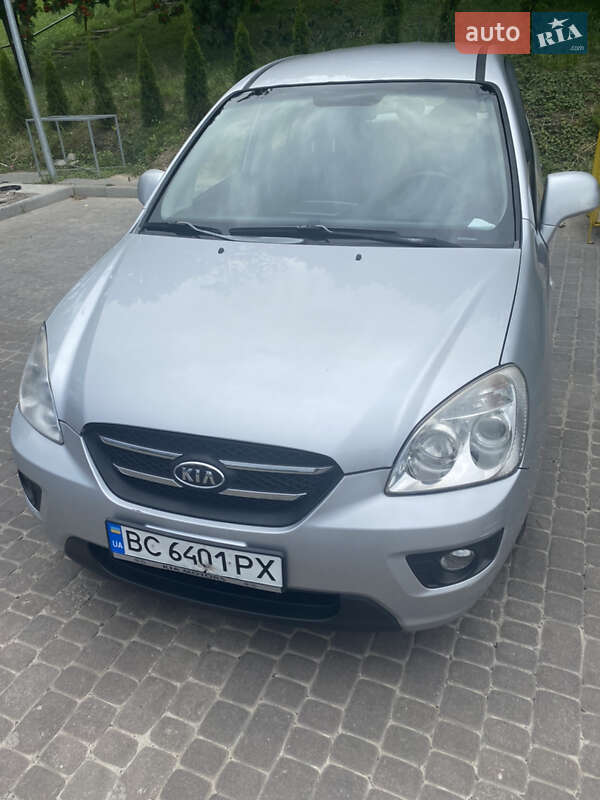 Kia Carens (2008)