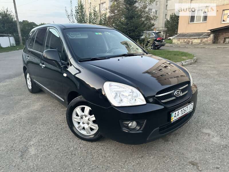 Kia Carens (2007)