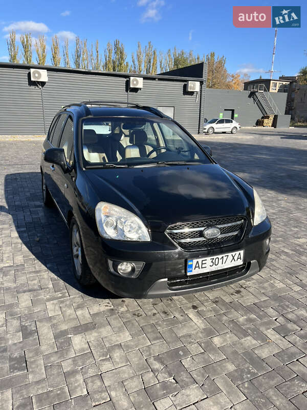 Kia Carens (2007)