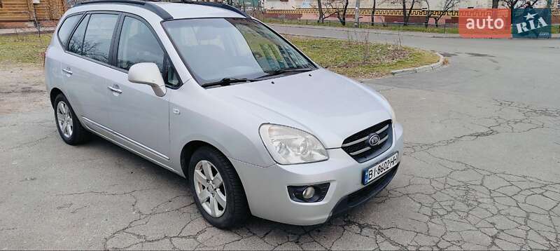 Kia Carens (2007)