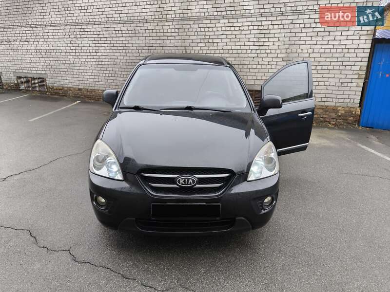Kia Carens (2008)