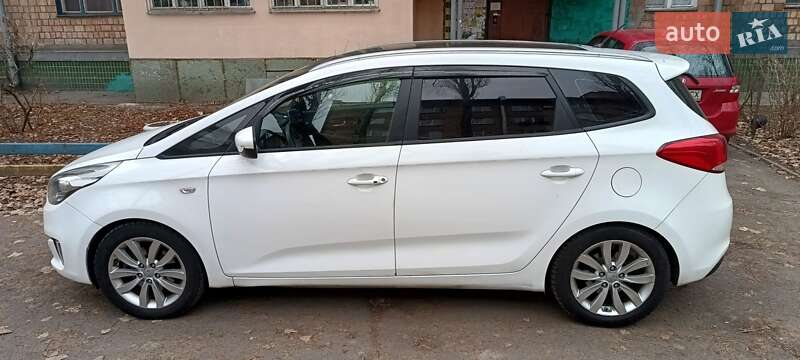 Kia Carens (2013)