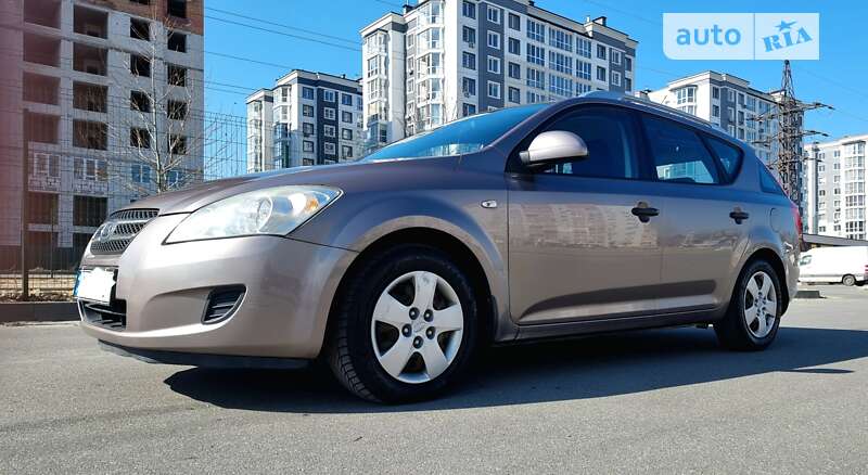 Kia Ceed (2009)