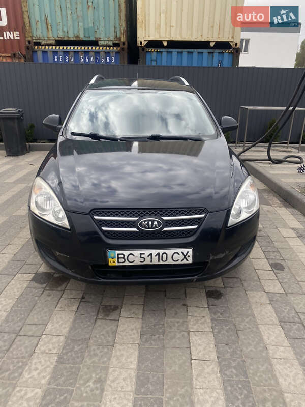 Kia Ceed (2008)