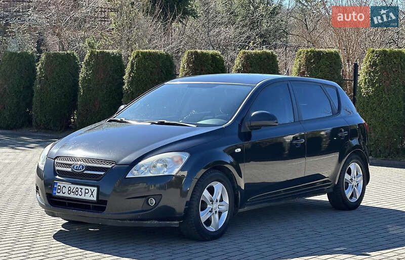 Kia Cee'd (2008)