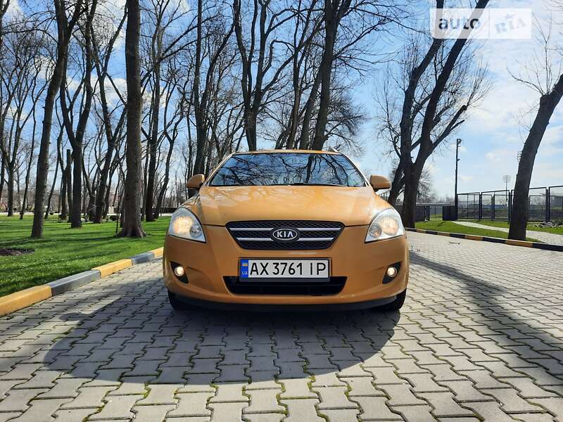 Kia Ceed (2007)