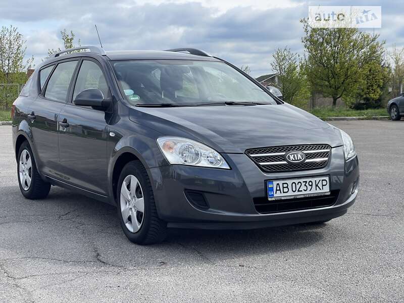 Kia Ceed (2008)