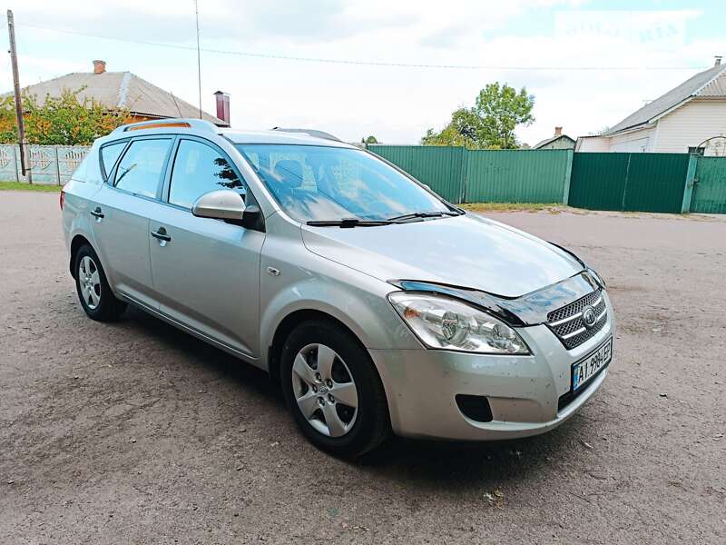 Kia Ceed (2008)