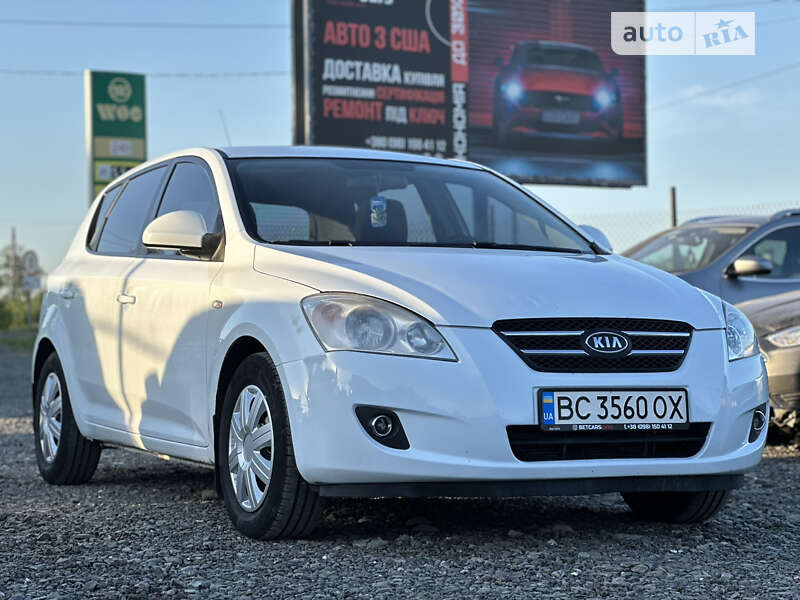 Kia Ceed (2008)