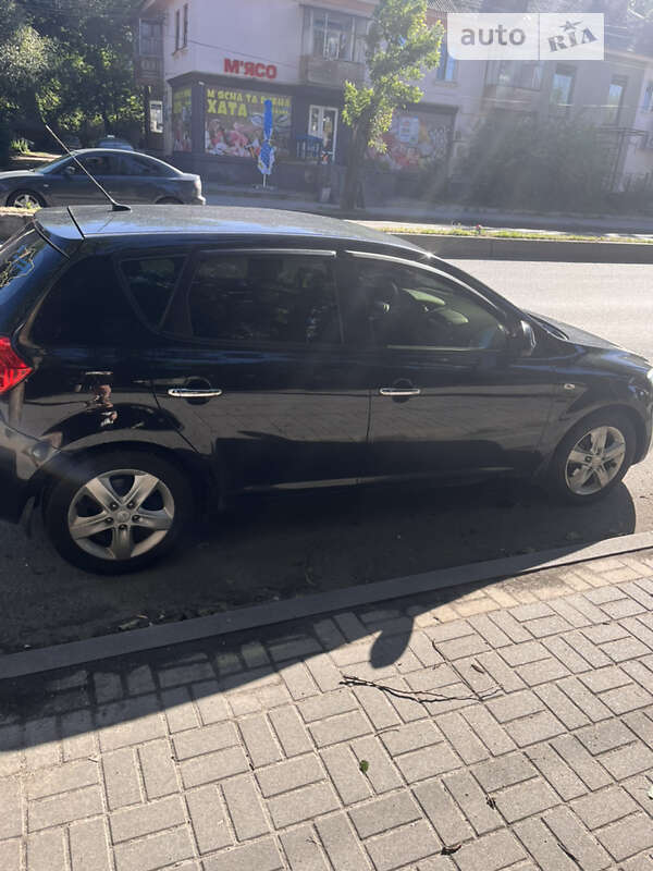 Kia Ceed (2007)