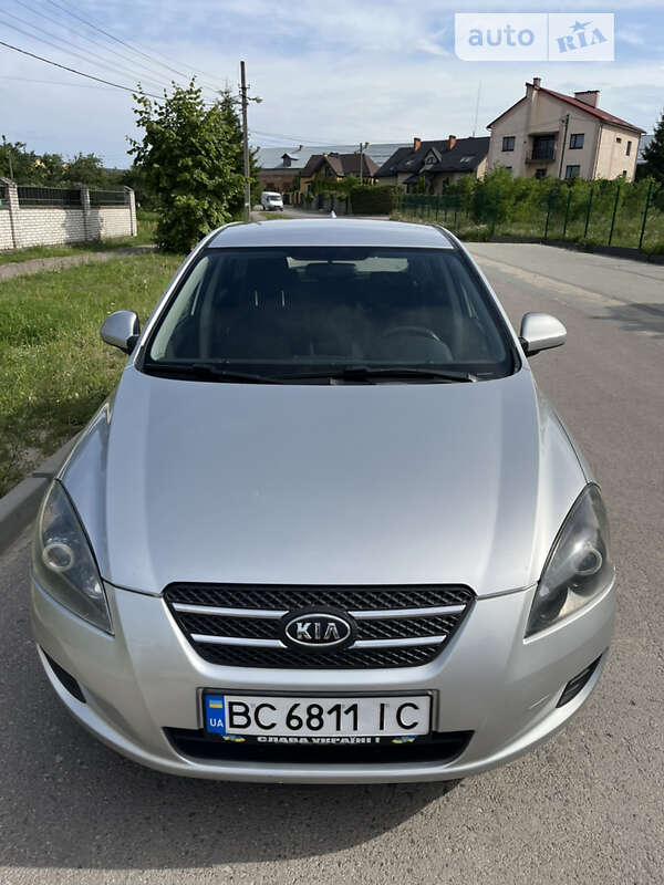 Kia Ceed (2007)