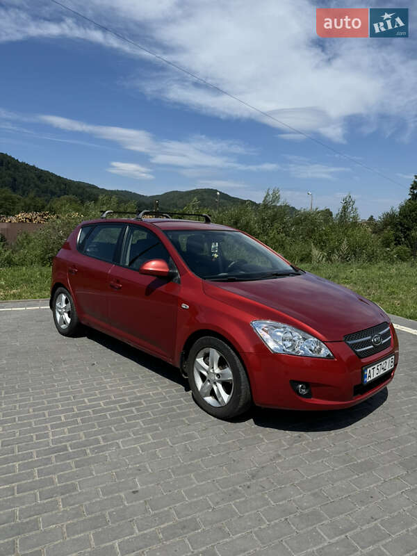Kia Ceed (2007)