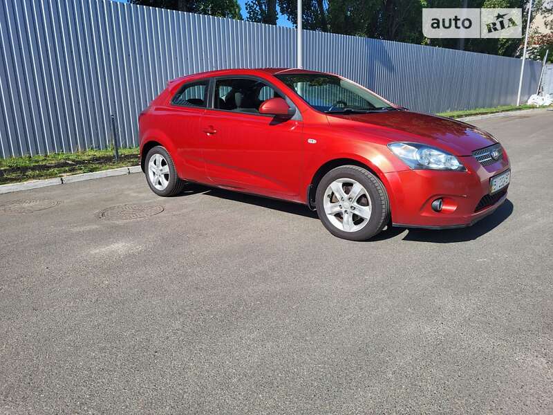 Kia Cee'd (2008)