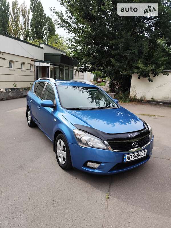Kia Ceed (2010)