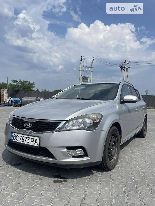 Kia Ceed (2009)