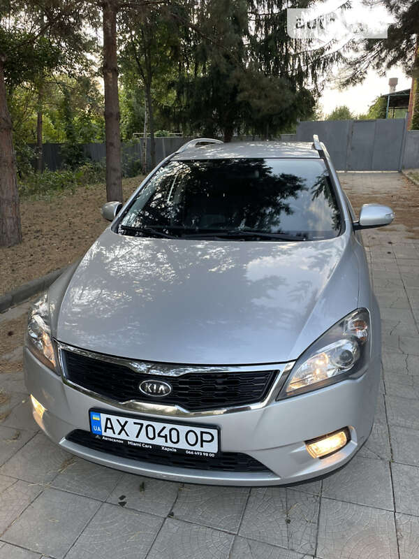 Kia Cee'd (2009)