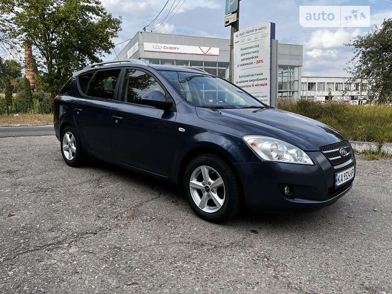 Kia Ceed (2008)