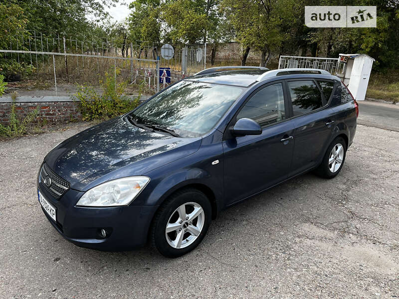Kia Ceed (2008)